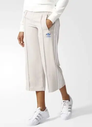 미사용 택 포함 아디다스 트랙 팬츠 7/8 세일러 팬츠 XS