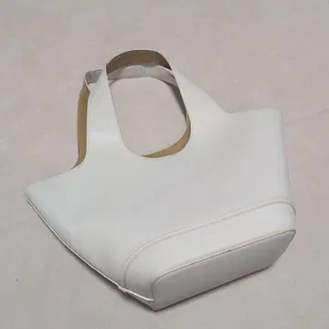 [ 25,000엔/상당 마가렛 하우엘 ] 2way 화이트 토트백