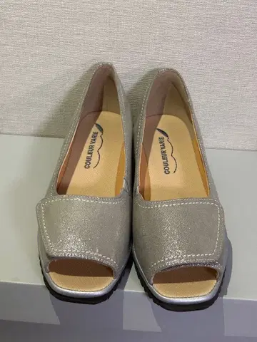 COULEUR VARIE 오픈토 신발