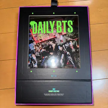 DAILY BTS 2022 시즌 그리팅스