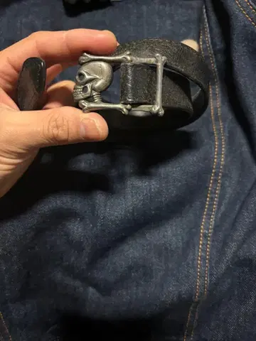 NEON 스컬 디자인 가죽 팔찌