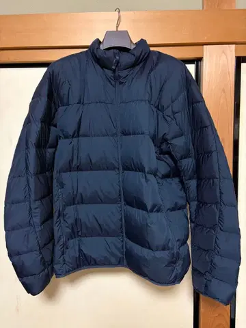 울트라 라이트 다운 네이비