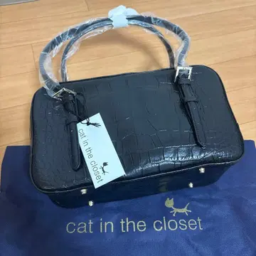 미사용 새상품 cat in the closet 핸드백 블랙