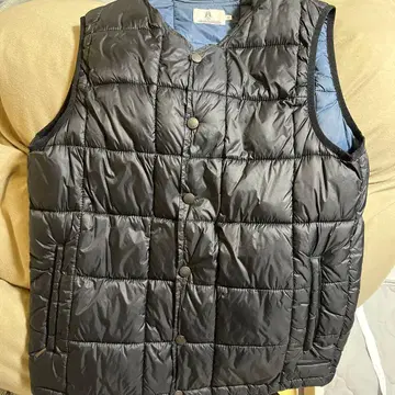 Hush Puppies 블랙 다운 베스트 M 사이즈