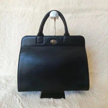 새상품급 agnes b. 에네스베 보야주 핸드백 턴락 A4