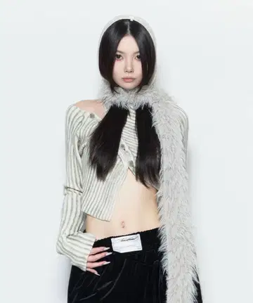 theredthread S asymmetric knit hoodie