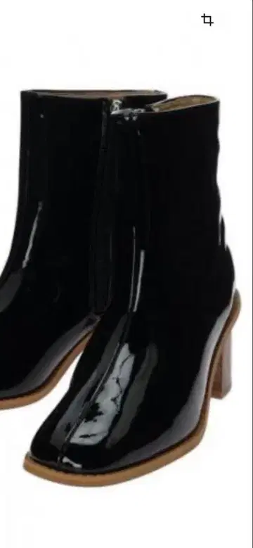새상품 미사용 13,090엔 테치치 스퀘어토 에나멜 부츠