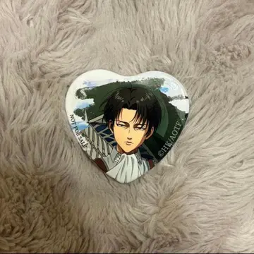 진격의 거인 제비뽑기당 하트형 캔뱃지 리바이