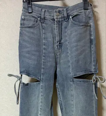 리젝시 컷 아웃 리본 데님 팬츠