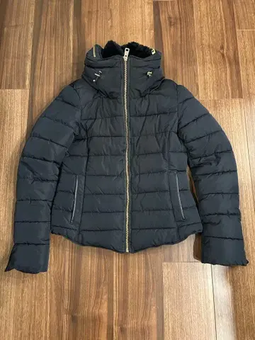 ZARA 네이비 후드 부착 다운 자켓