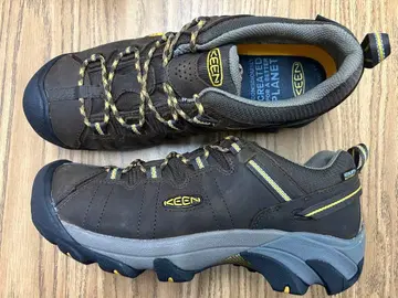 KEEN 아웃도어 신발 브라운