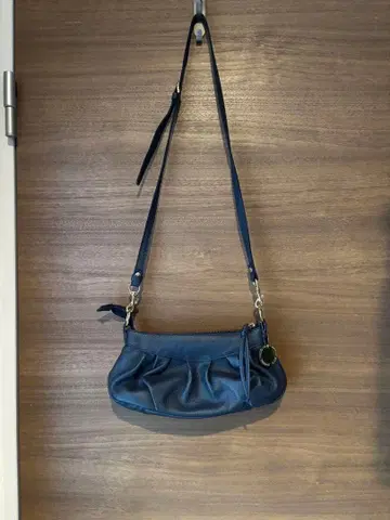 [ BARDOT ROSE ] 네이비 가죽 숄더백