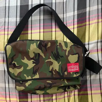 y2k 00sManhattan Portage 메신저 카모 패턴 L