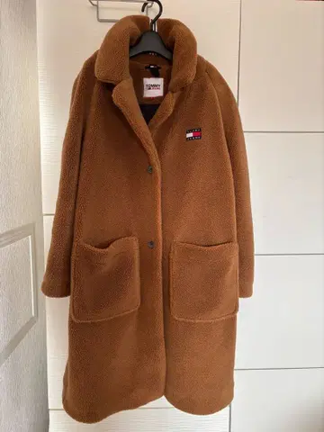 새상품급 TOMMYJEANS 보아 롱 코트