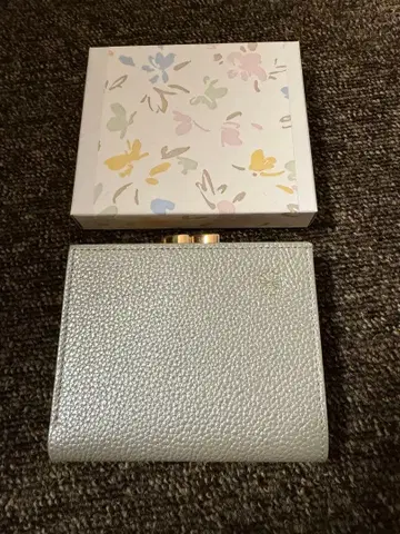 황거 지갑 접이식 지갑 실버 은색 가마구치