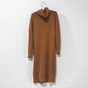 라코스테 미들 게이지 터틀넥 니트 드레스 사이즈 38 브라운