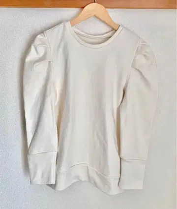 ELFRANK 엘프랭크 파워 숄더 풀오버