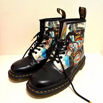 Dr.Martens