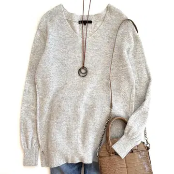 새상품급 23구 캐시미어 블렌드 벌키 V넥 니트 라이트 그레이
