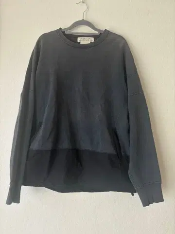 REMI RELIEEF 레미레리프 그레이 절개 디자인 맨투맨