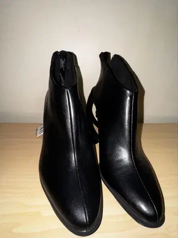 ZARA 블랙 힐 부츠
