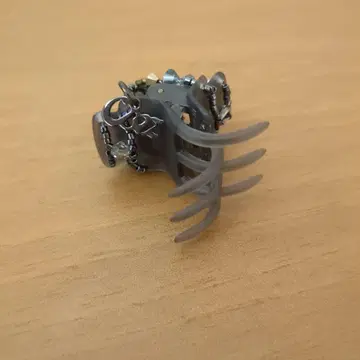 비쥬 포함 그레이 헤어 클립 컴플렉스 비즈