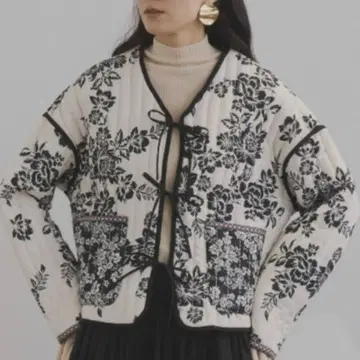 ZARA 꽃무늬 리버서블 퀼팅 자켓