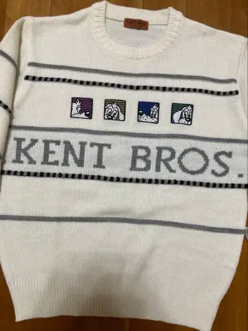 KENT BROS. 애니메이션 자수 크루넥 스웨터