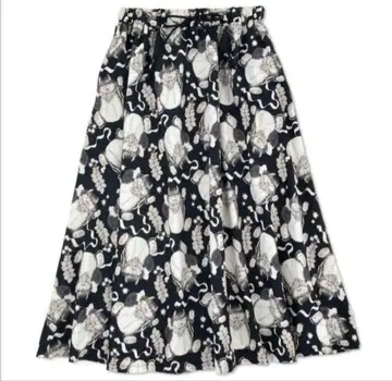 히구치 유코 Disney 루시퍼 스커트