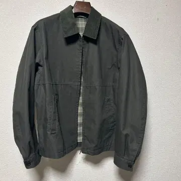 다크 그린 코듀로이 옷깃 점퍼