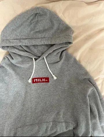 밀크 페도 후드티