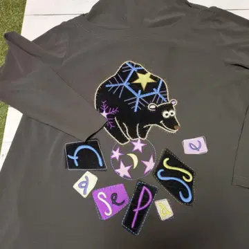 토쿠코 긴팔 티셔츠