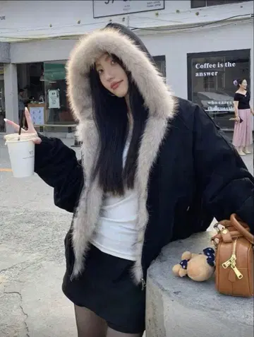 SHEIN 퍼 후드 크롭 자켓