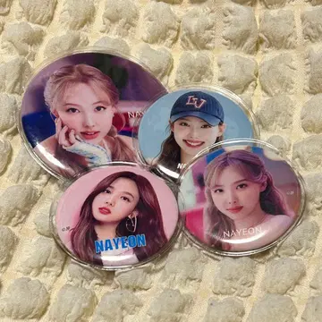 NAYEON 캔뱃지 4개 세트
