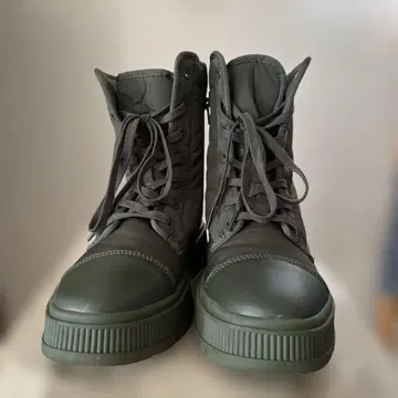 UNIQLO C 유니클로 패디드 레이스업 부츠 올리브 25cm