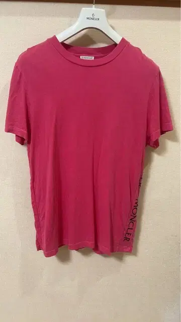 MONCLER 핑크 반팔 T셔츠