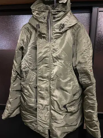 ALPHA INDUSTRIES 후드 부착 밀리터리 자켓 L