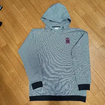 TaylorMade 후드티 L 사이즈 블랙/화이트