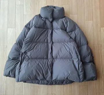 UNIQLO 파우더 소프트 다운 자켓 그레이