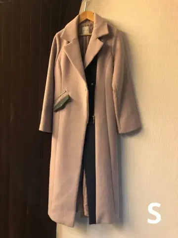 [ 새상품급 ] REDYAZEL 옅은 핑크 롱 코트 S 사이즈