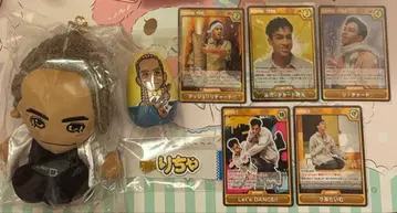 A! group 쿠사마 리차드 케이타 하피누이 마트료시카 헤어 클립