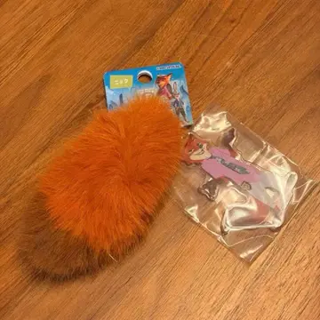 완판템 주토피아2 꼬리 달린 키링 닉 극장 굿즈