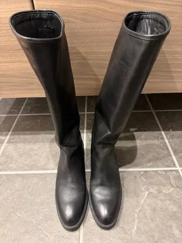 ZARA 블랙 리얼 가죽 롱 부츠 38