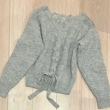 노엘라 백 레이스업 니트 그레이 리본 미인백화