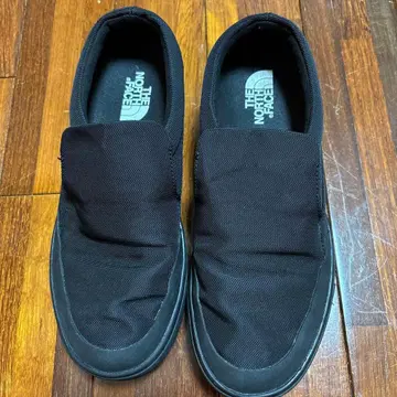 THE NORTH FACE 블랙 슬립온