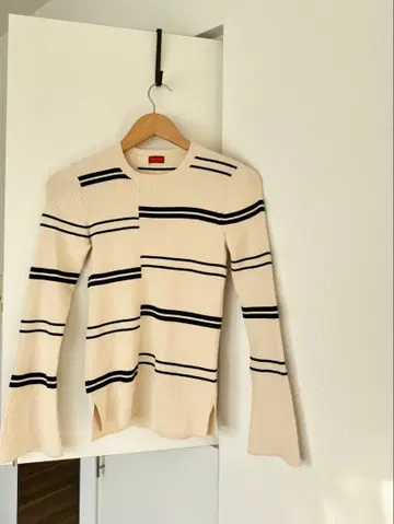 Tomorrowland DES PRES 스트라이프 긴팔 니트 스웨터