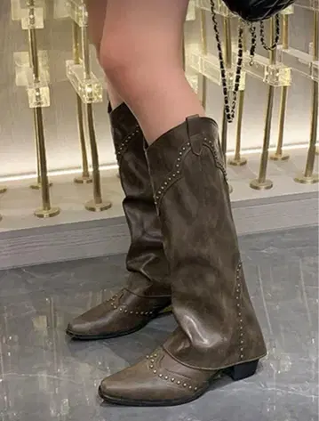 스터드 장식 브라운 웨스턴 부츠
