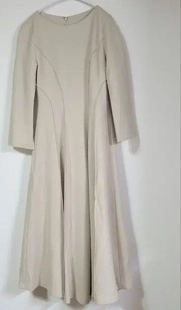 새상품급 sybilla 압축 울 원피스