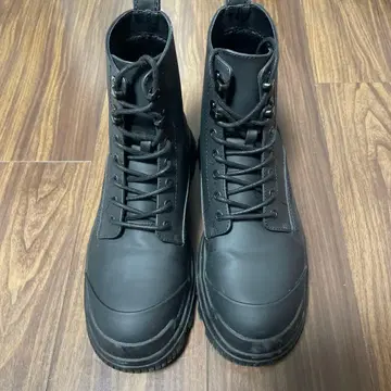 ZARA 부츠 (블랙, 한 번 착용)