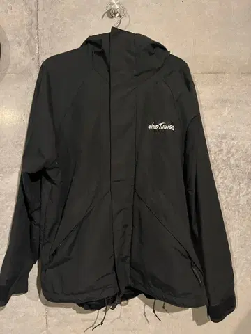 WILDTHINGS (와일드 띵스) 마운틴 후드티 미국제